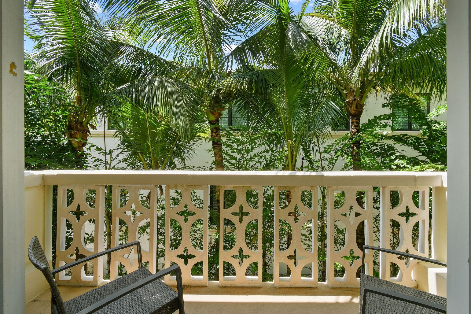227 Brazilian Avenue, Unit 2h, Palm Beach, FL 33480 Photo