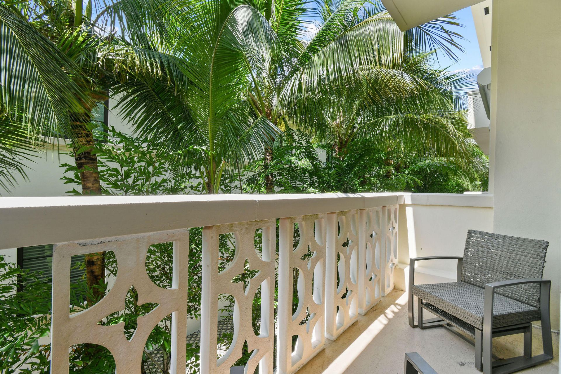 227 Brazilian Avenue, Unit 2h, Palm Beach, FL 33480 Photo
