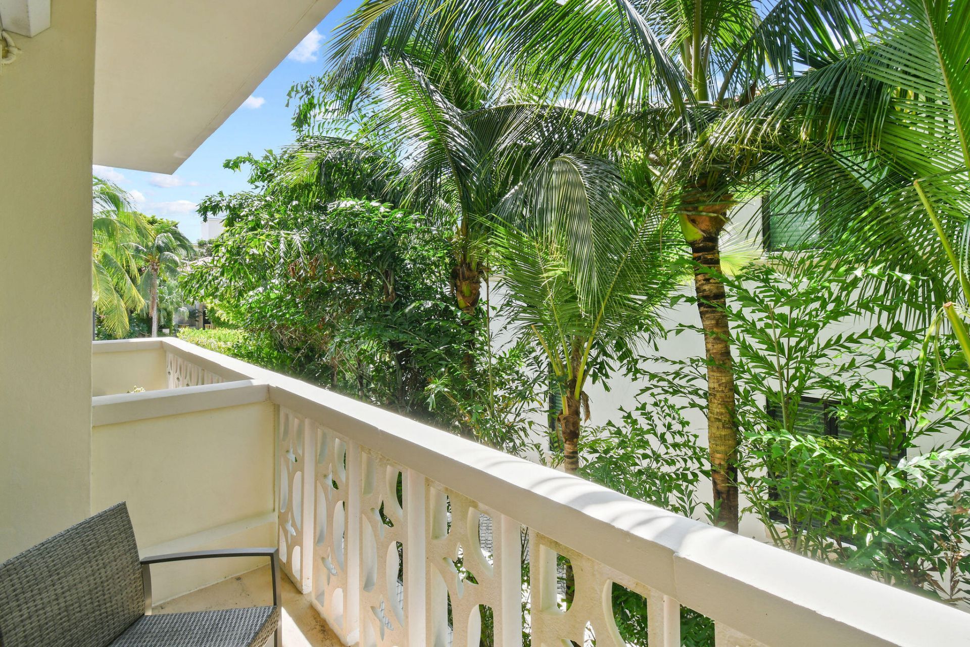 227 Brazilian Avenue, Unit 2h, Palm Beach, FL 33480 Photo