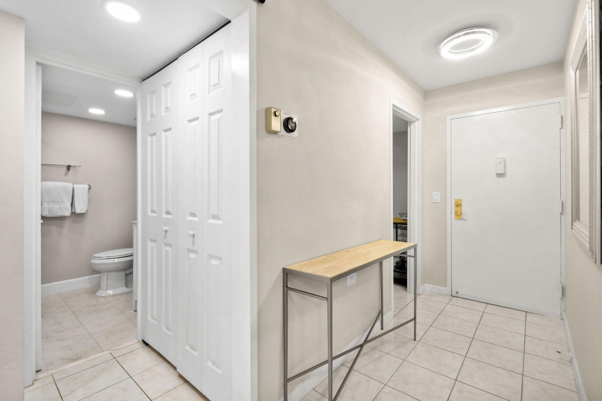 227 Brazilian Avenue, Unit 2h, Palm Beach, FL 33480 Photo