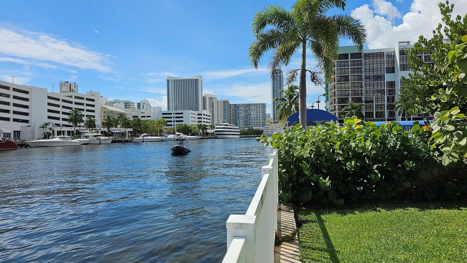 400 Leslie Drive, Unit 807, Hallandale Beach, FL 33009 Photo