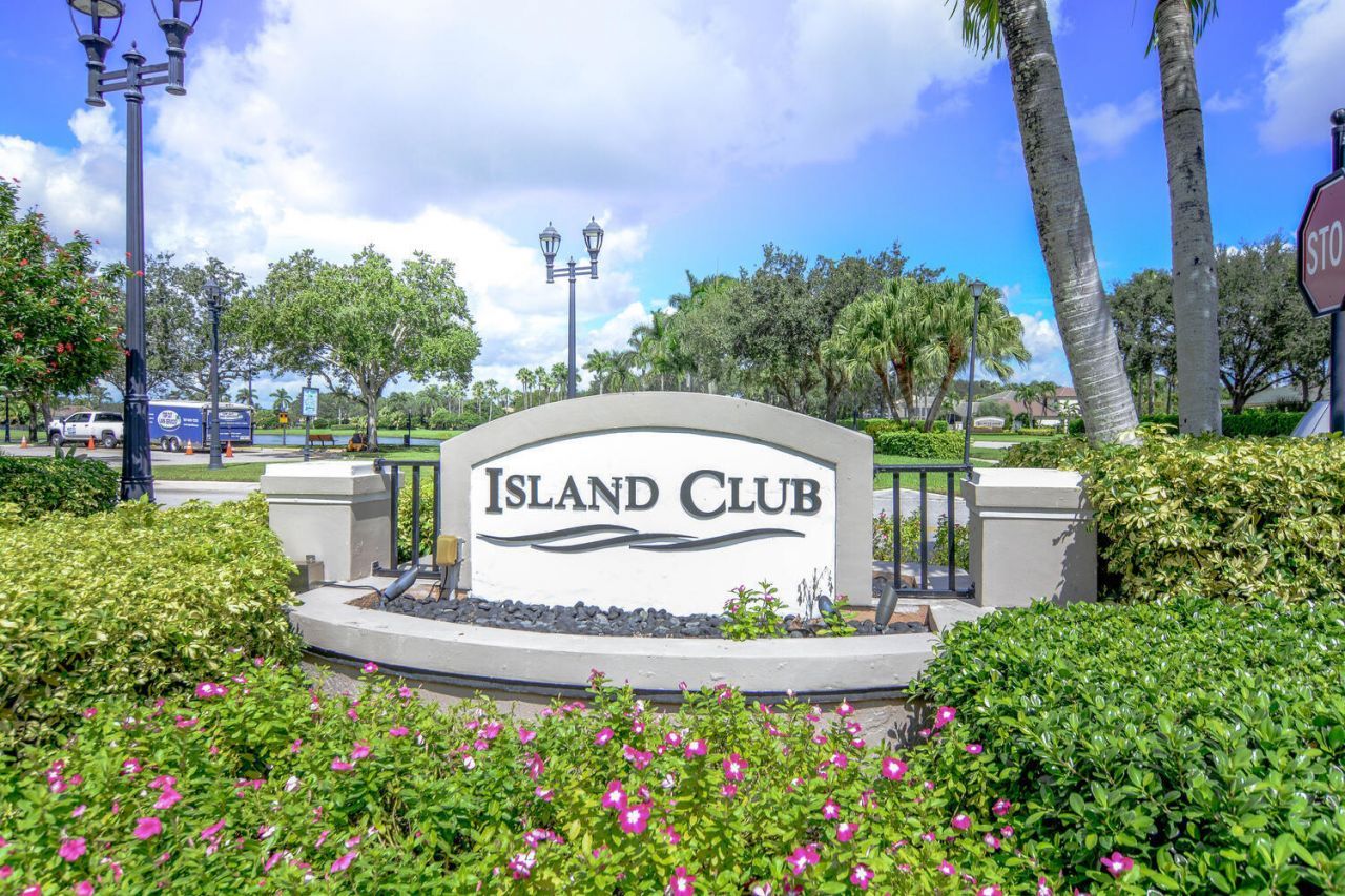 4676 Manderly Drive, Wellington, FL 33449 Photo