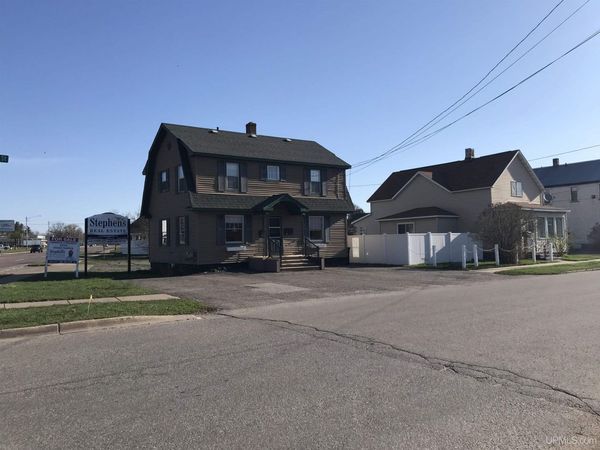 212 E Margaret Street, Iron Mountain, MI 49801