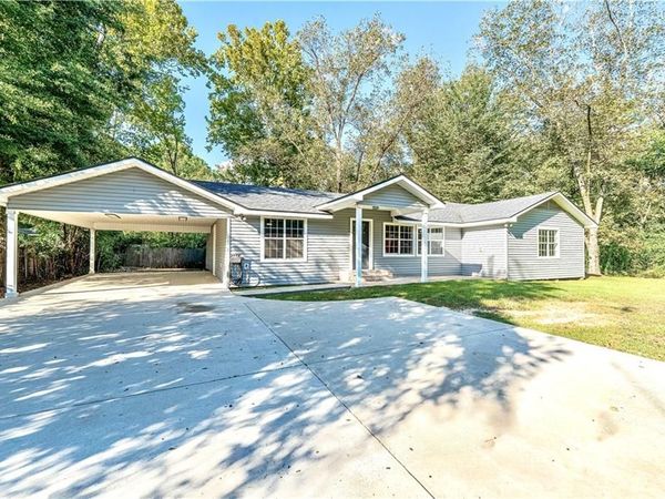 5696 OAKLANE Road, Pineville, LA 71360