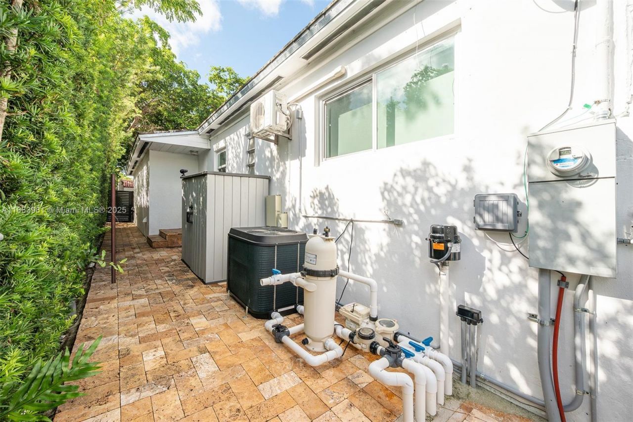 335 Romano Ave, Coral Gables, FL 33134 Photo