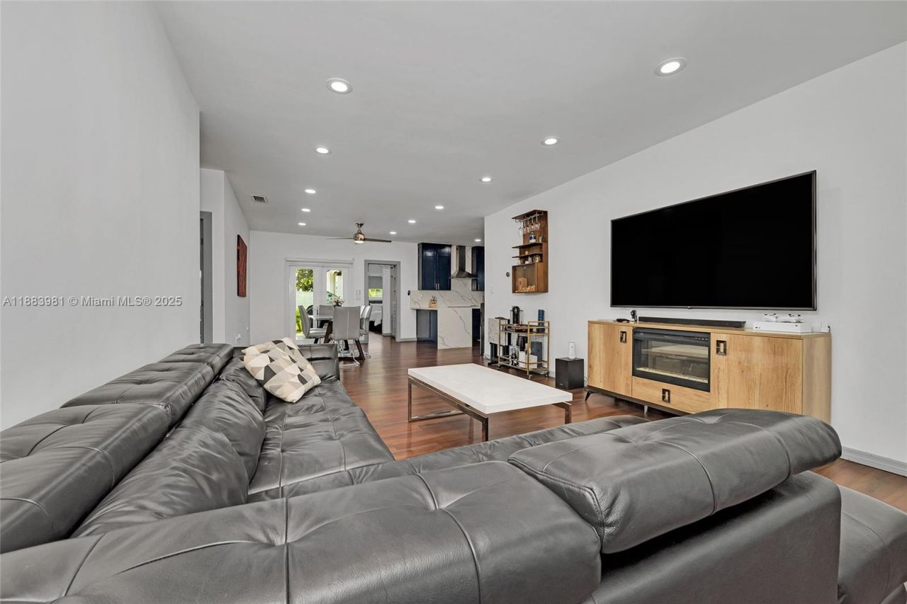 335 Romano Ave, Coral Gables, FL 33134 Photo