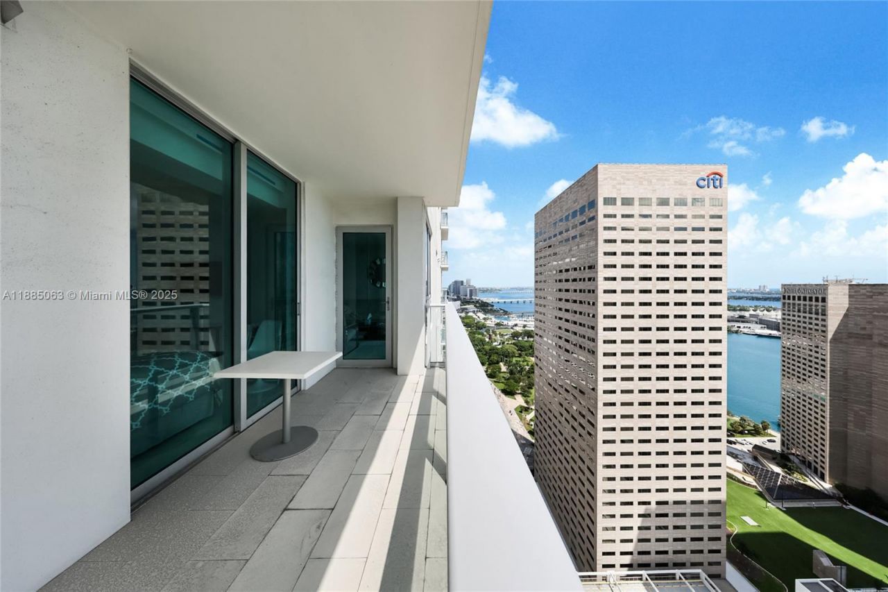300 S Biscayne Blvd, Unit T-3312, Miami, FL 33131 Photo
