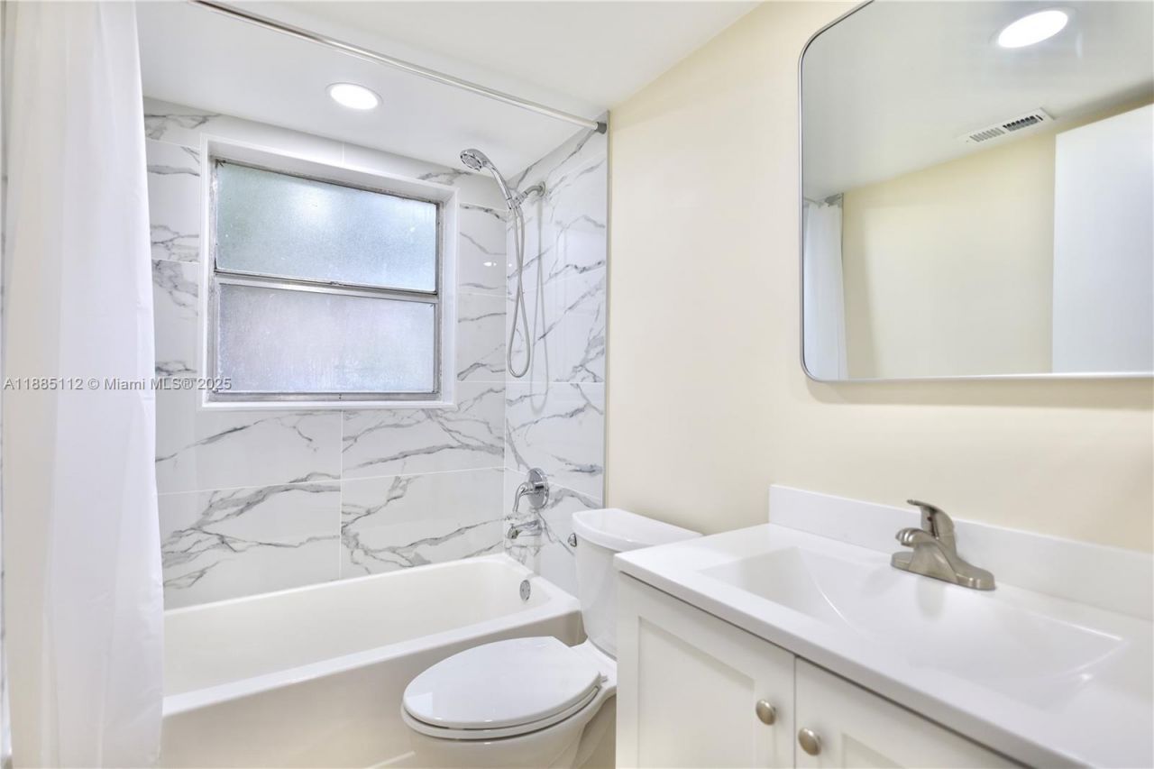 10016 Twin Lakes Dr, Unit 36-C, Coral Springs, FL 33071 Photo