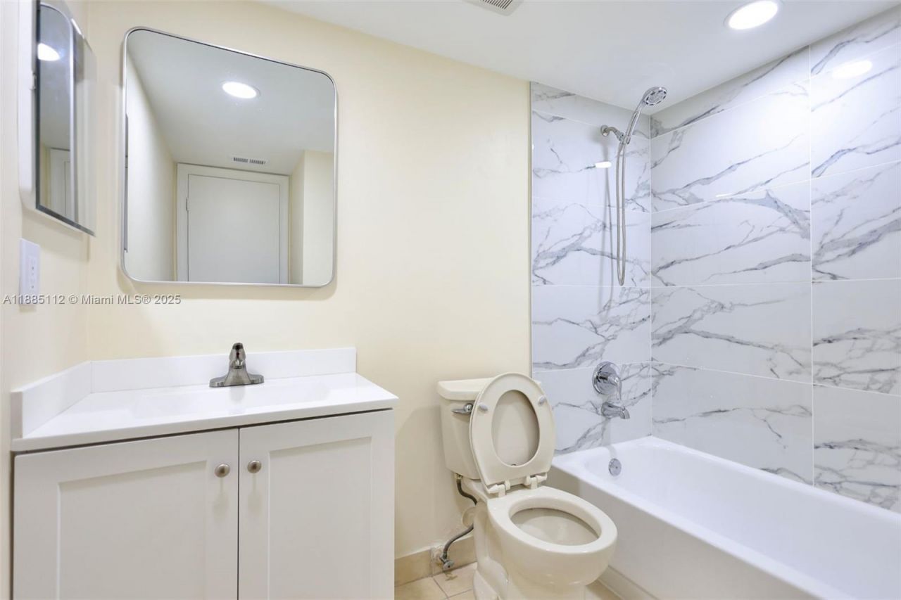 10016 Twin Lakes Dr, Unit 36-C, Coral Springs, FL 33071 Photo