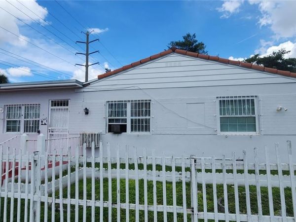 405 NW 64th St, Miami, FL 33150
