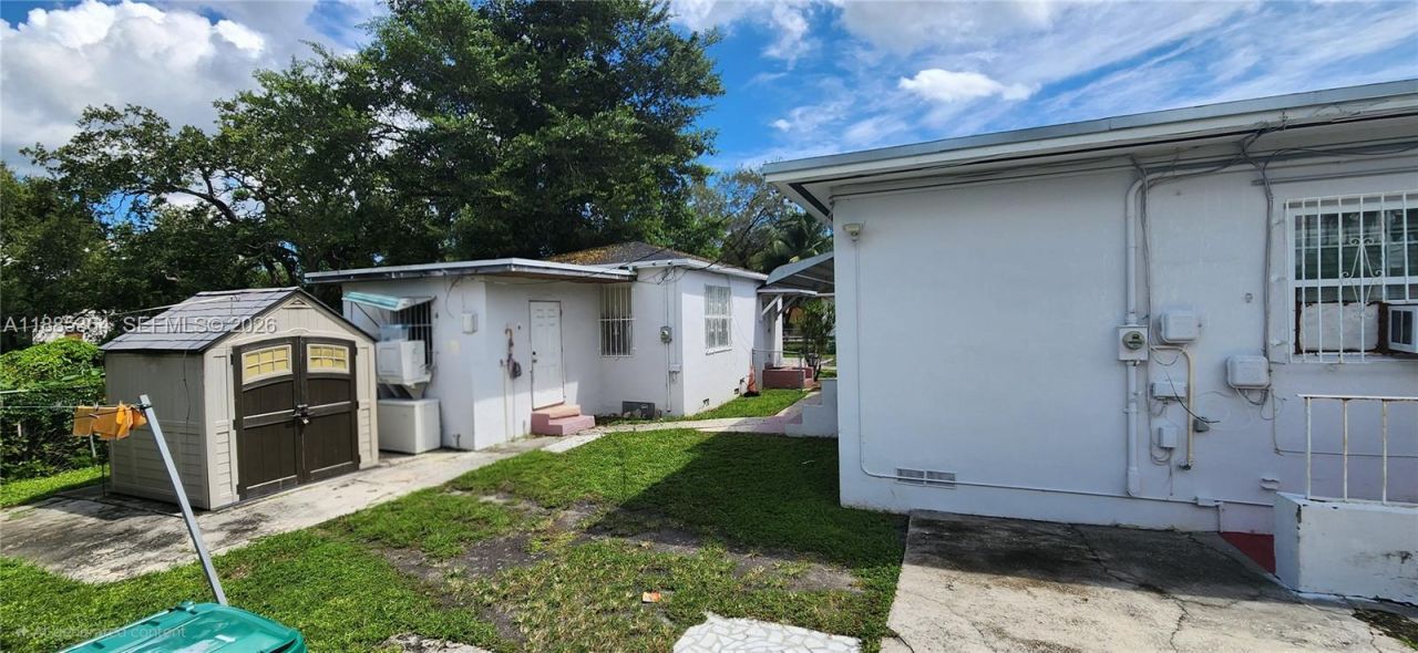 405 NW 64th St, Miami, FL 33150 Photo