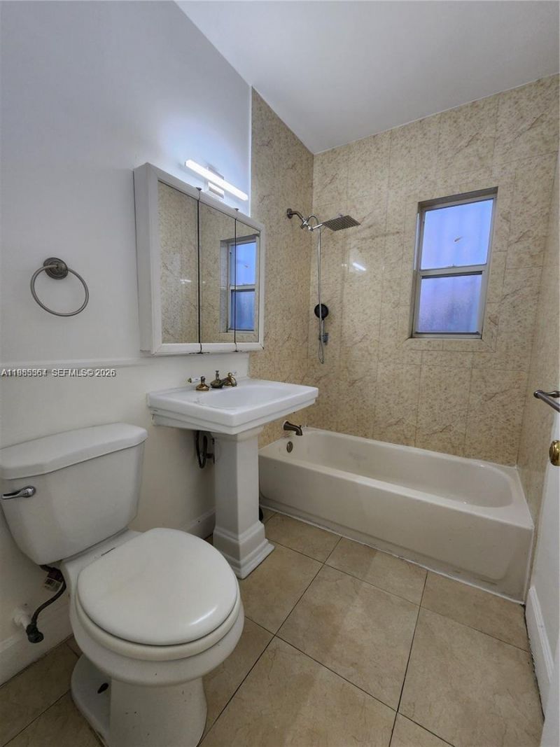 405 NW 64th St, Miami, FL 33150 Photo