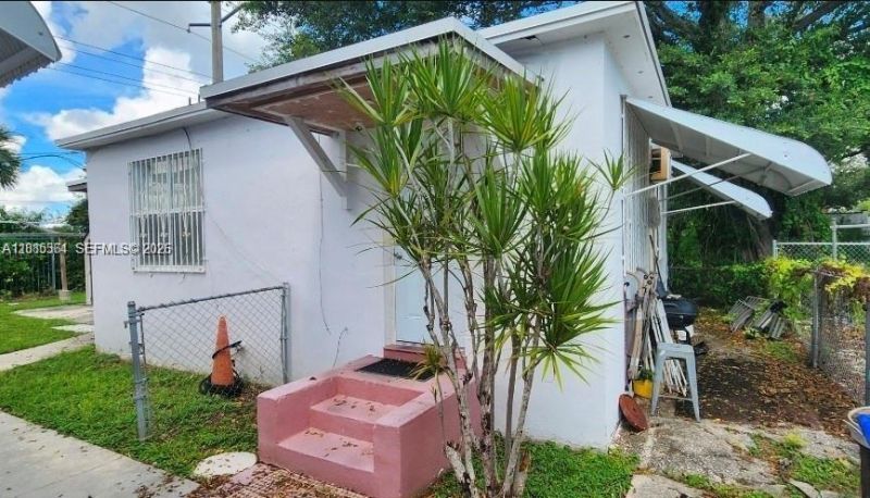 405 NW 64th St, Miami, FL 33150 Photo