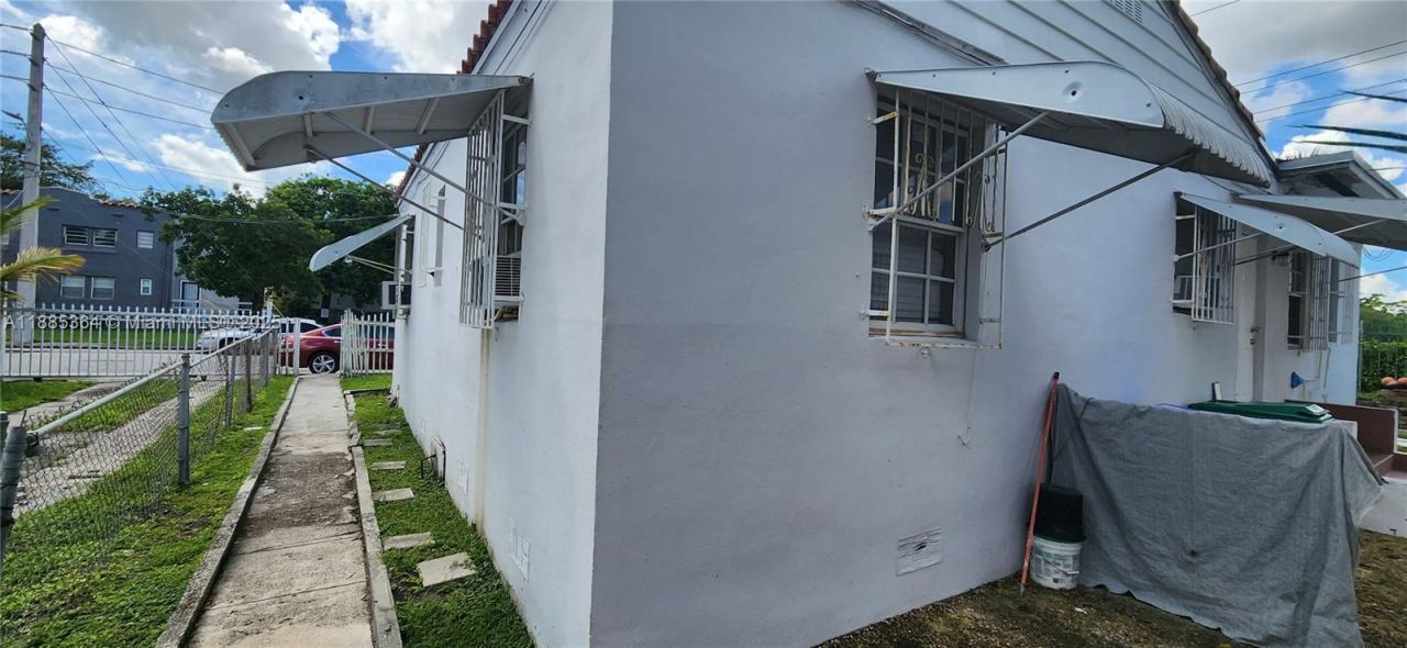 405 NW 64th St, Miami, FL 33150 Photo