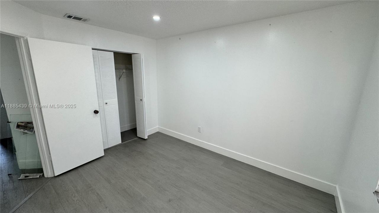 2531 W 60th Pl, Unit 105-18, Hialeah, FL 33016 Photo