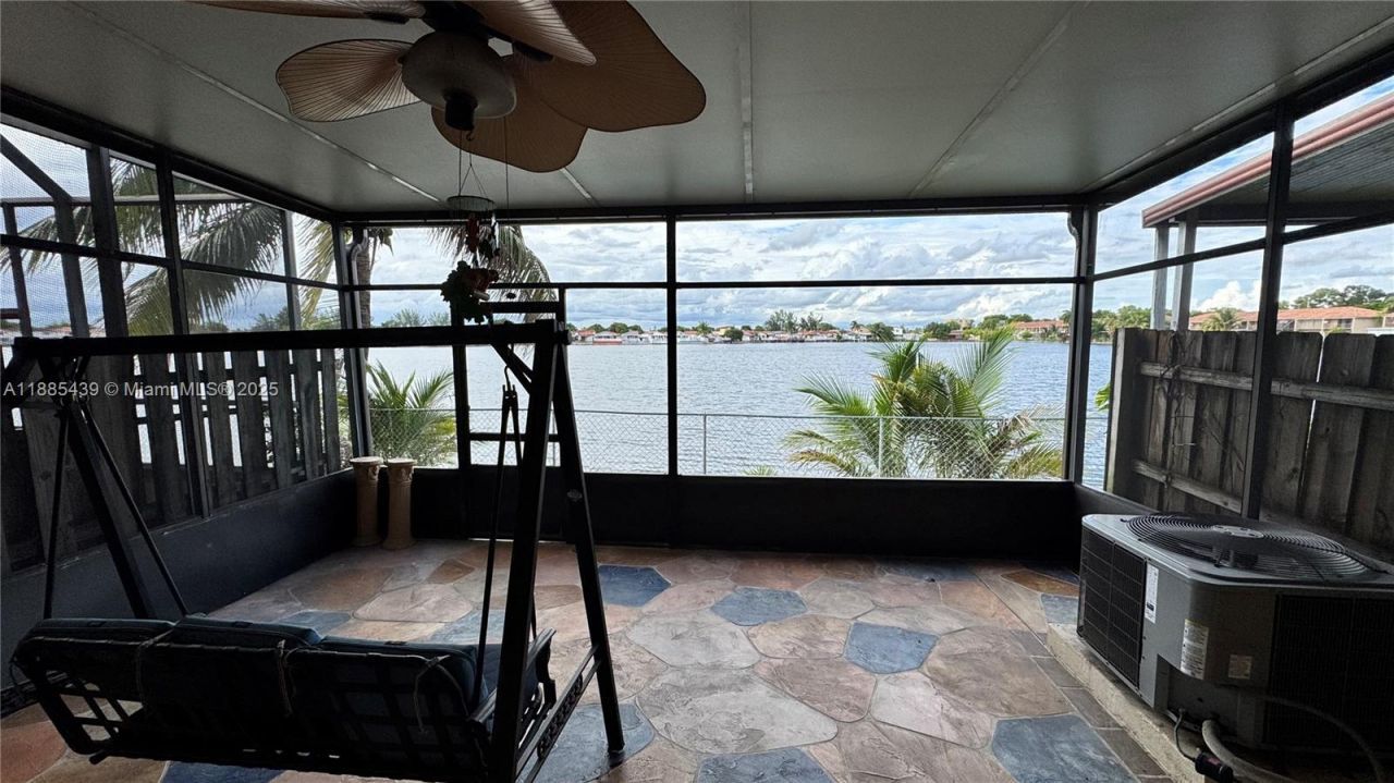 2531 W 60th Pl, Unit 105-18, Hialeah, FL 33016 Photo