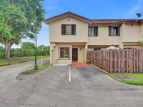 14201 SW 57th Ln, Unit 1A7, Miami, FL 33183