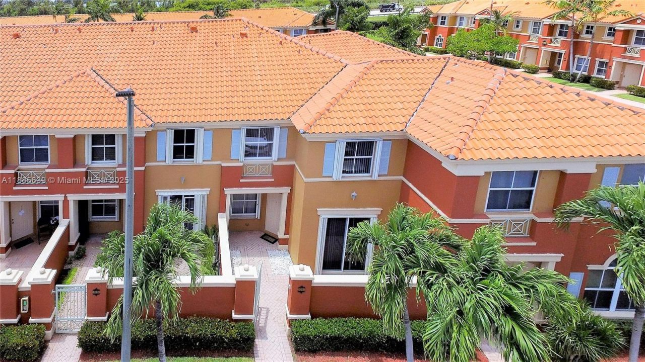 6202 NW 116th Ave, Unit 449, Doral, FL 33178 Photo