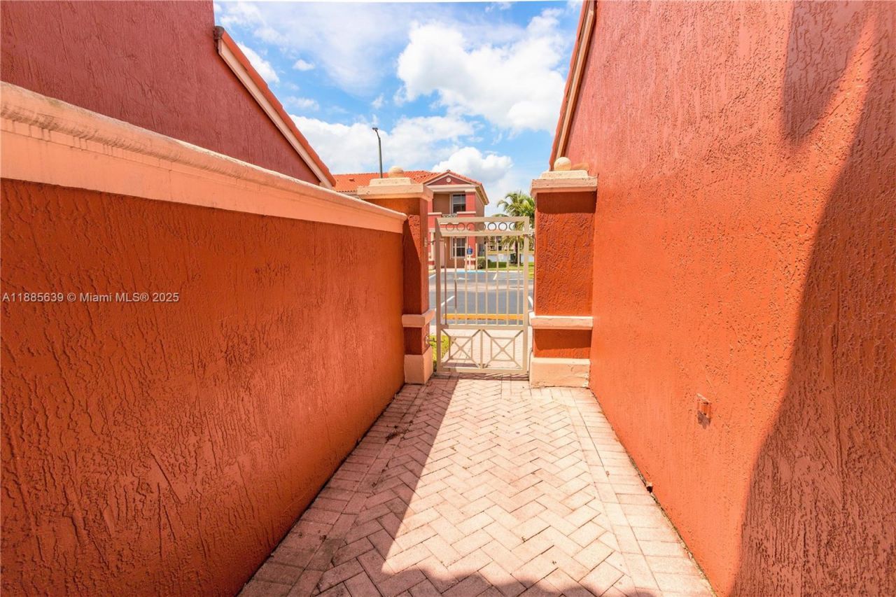 6202 NW 116th Ave, Unit 449, Doral, FL 33178 Photo