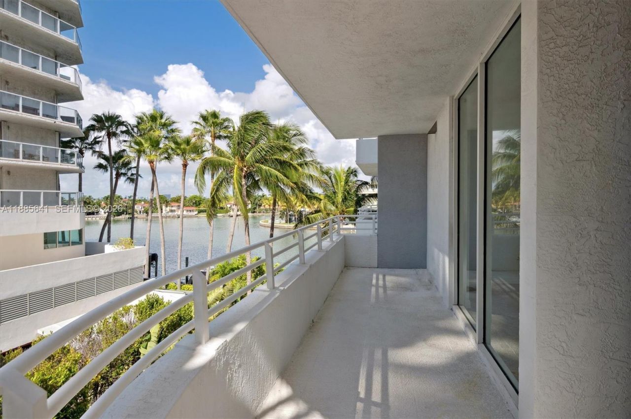 5970 Indian Creek Dr, Unit 302, Miami Beach, FL 33140 Photo