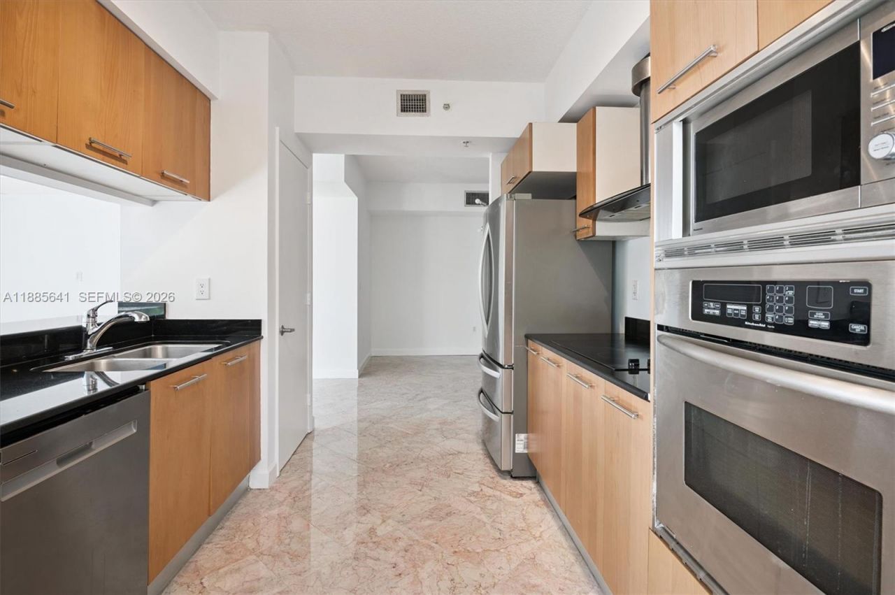 5970 Indian Creek Dr, Unit 302, Miami Beach, FL 33140 Photo
