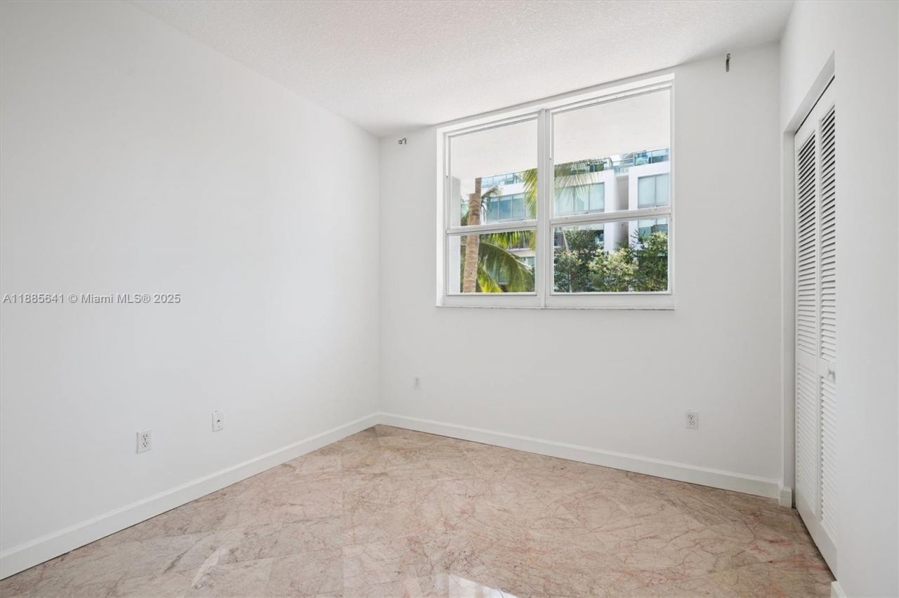 5970 Indian Creek Dr, Unit 302, Miami Beach, FL 33140 Photo