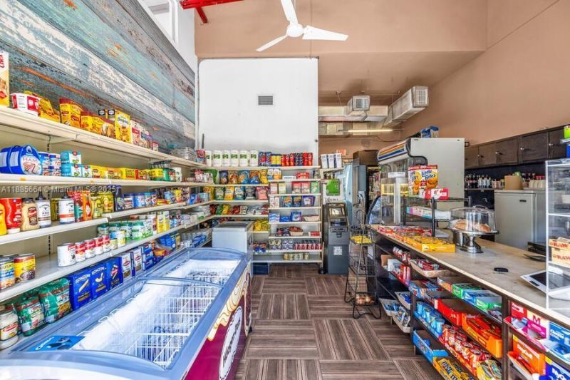 680 NE 64th St, Unit A505, Miami, FL 33138 Photo