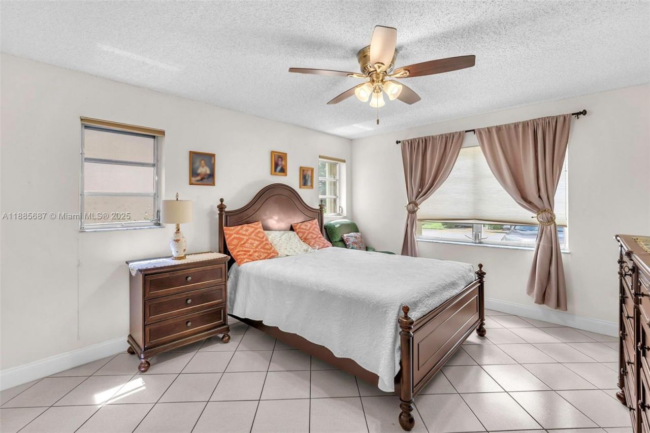 150 S Hollybrook Ter, Unit 101, Pembroke Pines, FL 33025 Photo