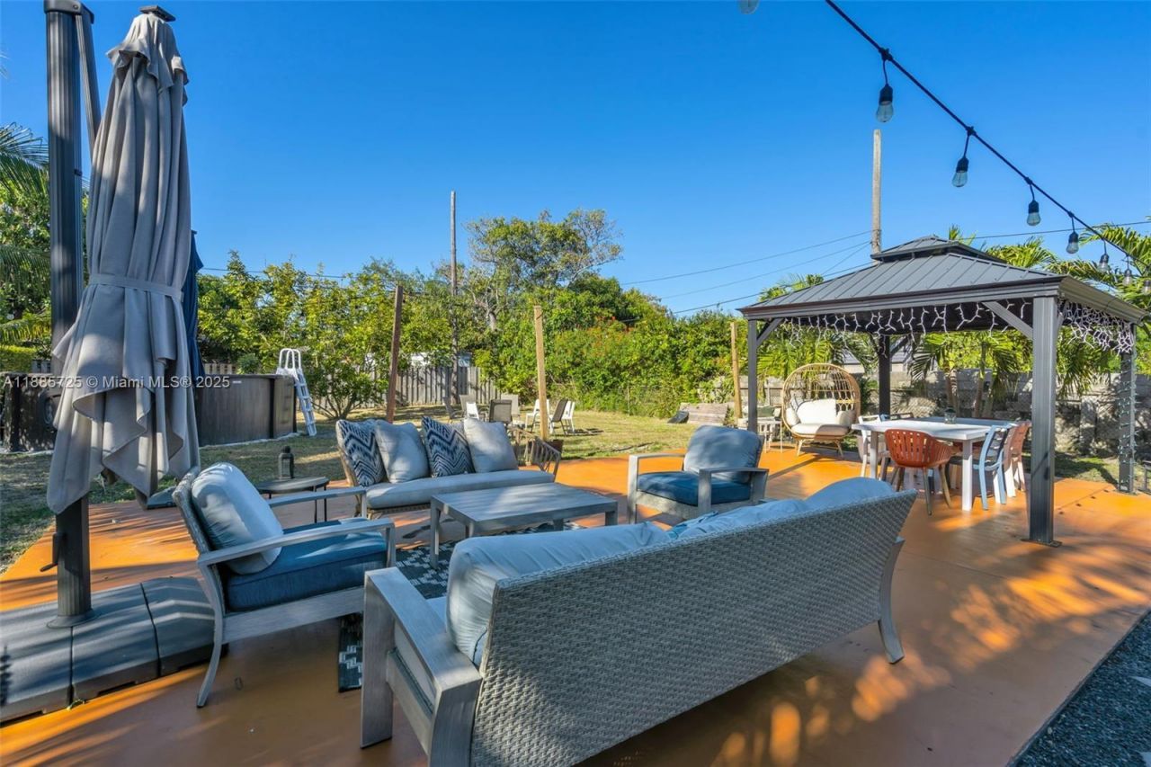 125 NW 127th St, North Miami, FL 33168 Photo