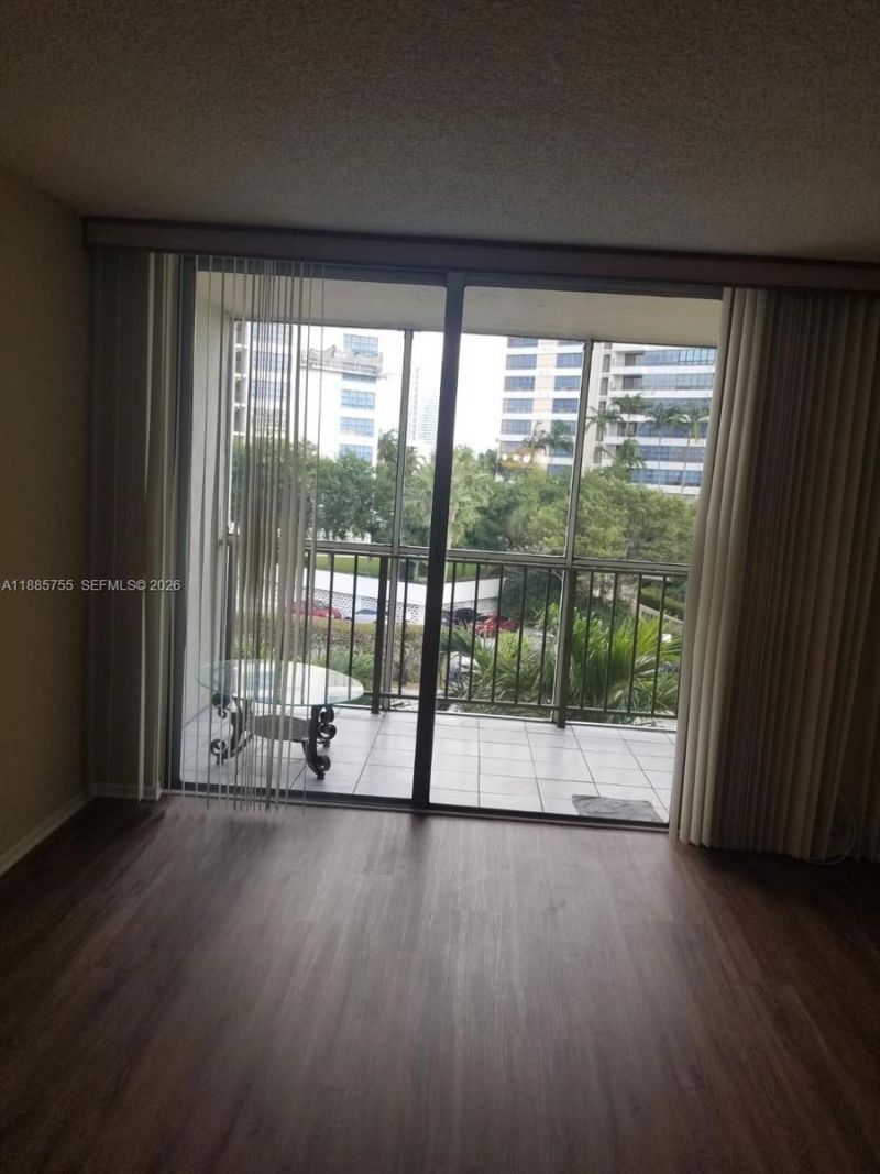 501 Three Islands Blvd, Unit 417, Hallandale Beach, FL 33009 Photo