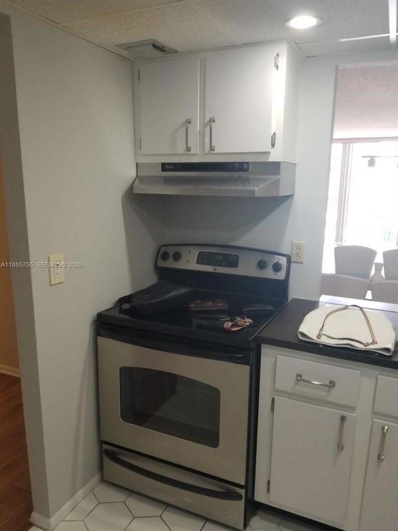 501 E Three Islands Blvd, Unit 417, Hallandale Beach, FL 33009 Photo