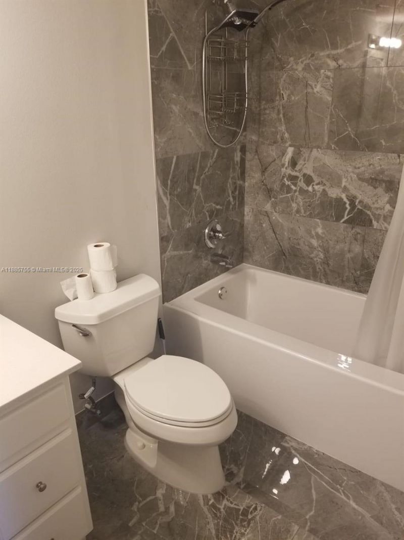 501 Three Islands Blvd, Unit 417, Hallandale Beach, FL 33009 Photo