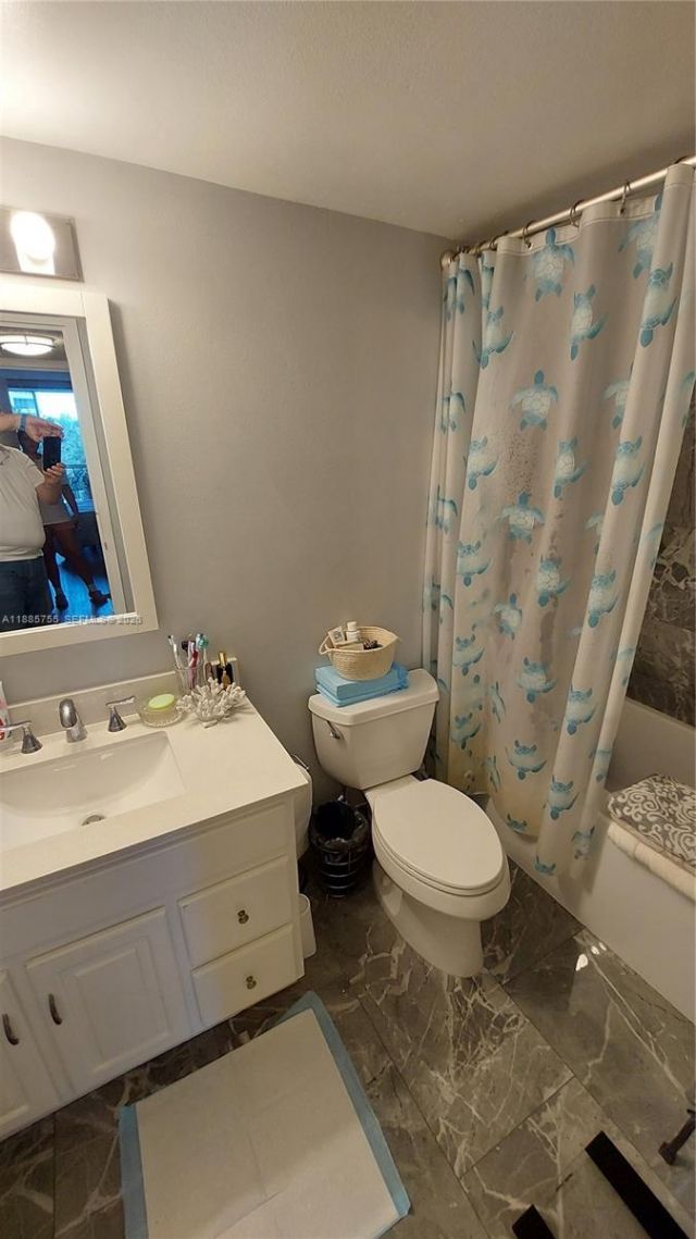 501 Three Islands Blvd, Unit 417, Hallandale Beach, FL 33009 Photo