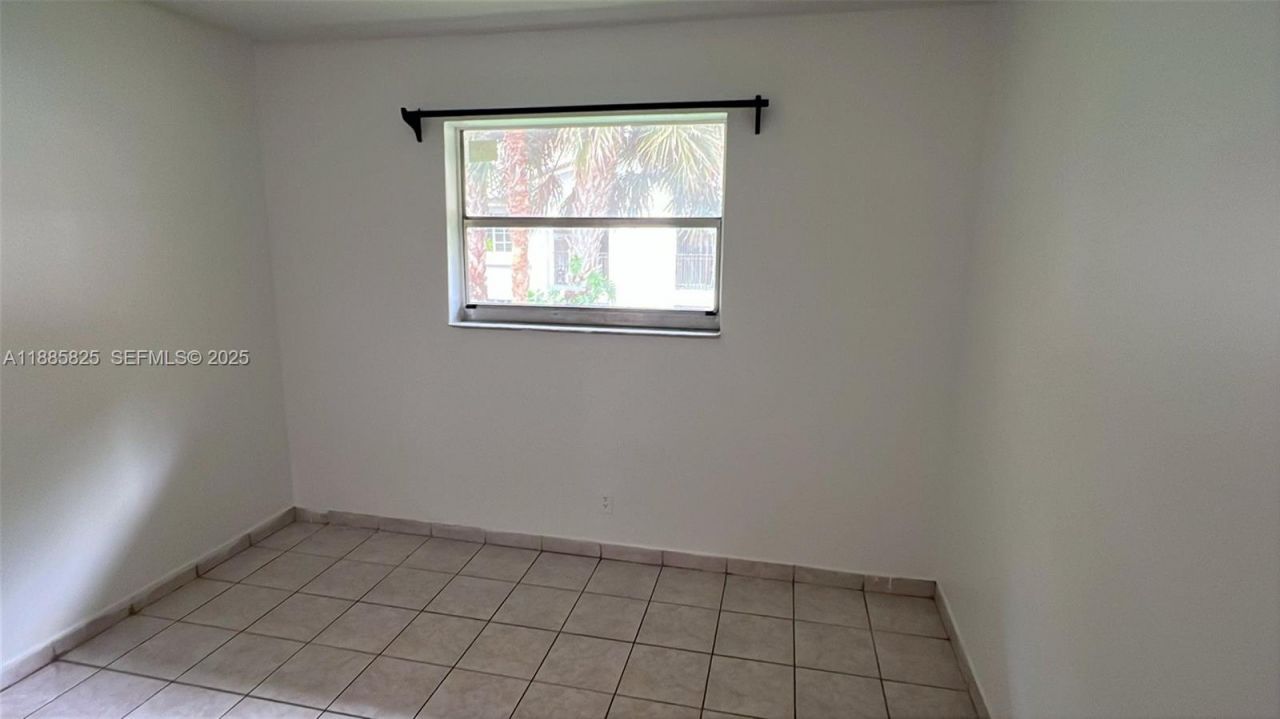 8704 NW 35th St, Unit 208, Coral Springs, FL 33065 Photo