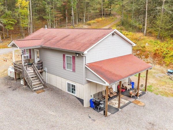 LUCKY 7 Lane, Tunkhannock, PA 18657