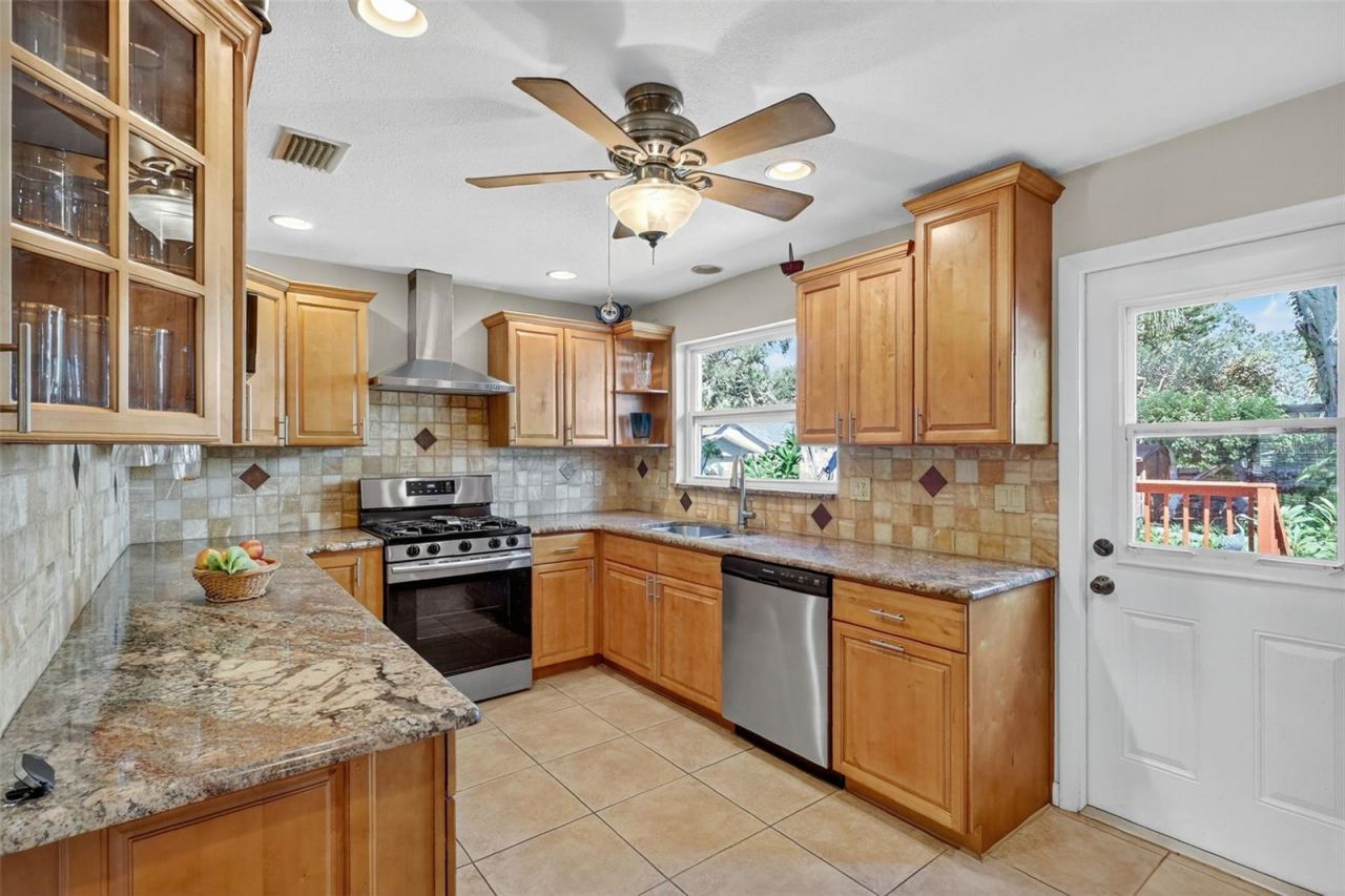 13961 Oak Forest Boulevard S, Seminole, FL 33776 Photo