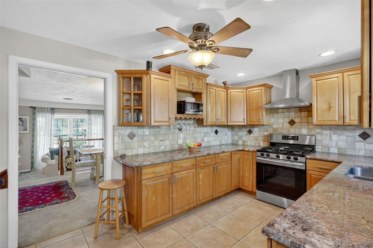 13961 Oak Forest Boulevard S, Seminole, FL 33776 Photo