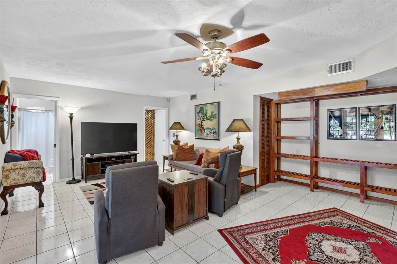 13961 Oak Forest Boulevard S, Seminole, FL 33776 Photo