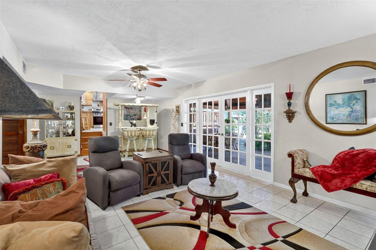 13961 Oak Forest Boulevard S, Seminole, FL 33776 Photo