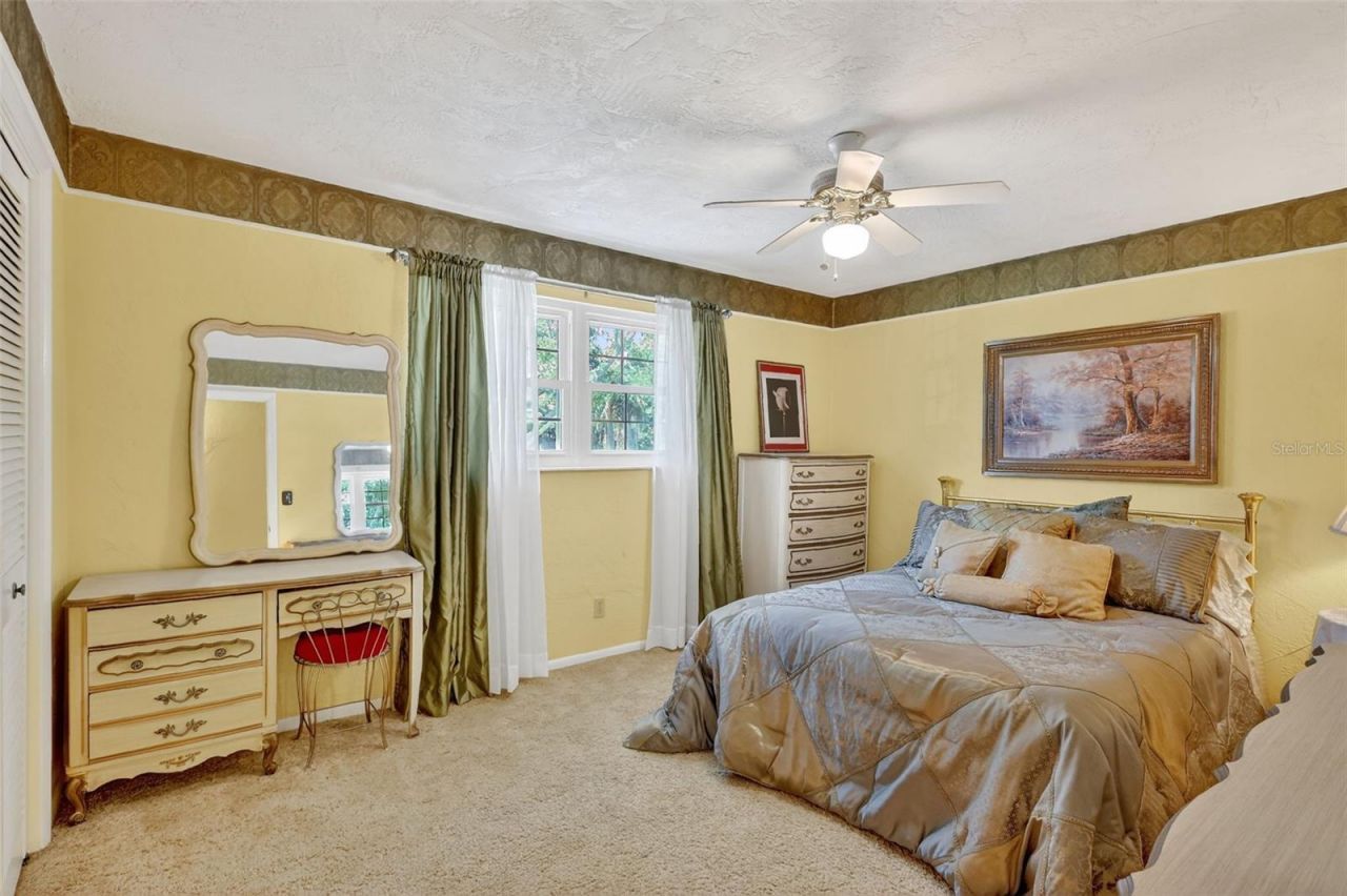 13961 Oak Forest Boulevard S, Seminole, FL 33776 Photo