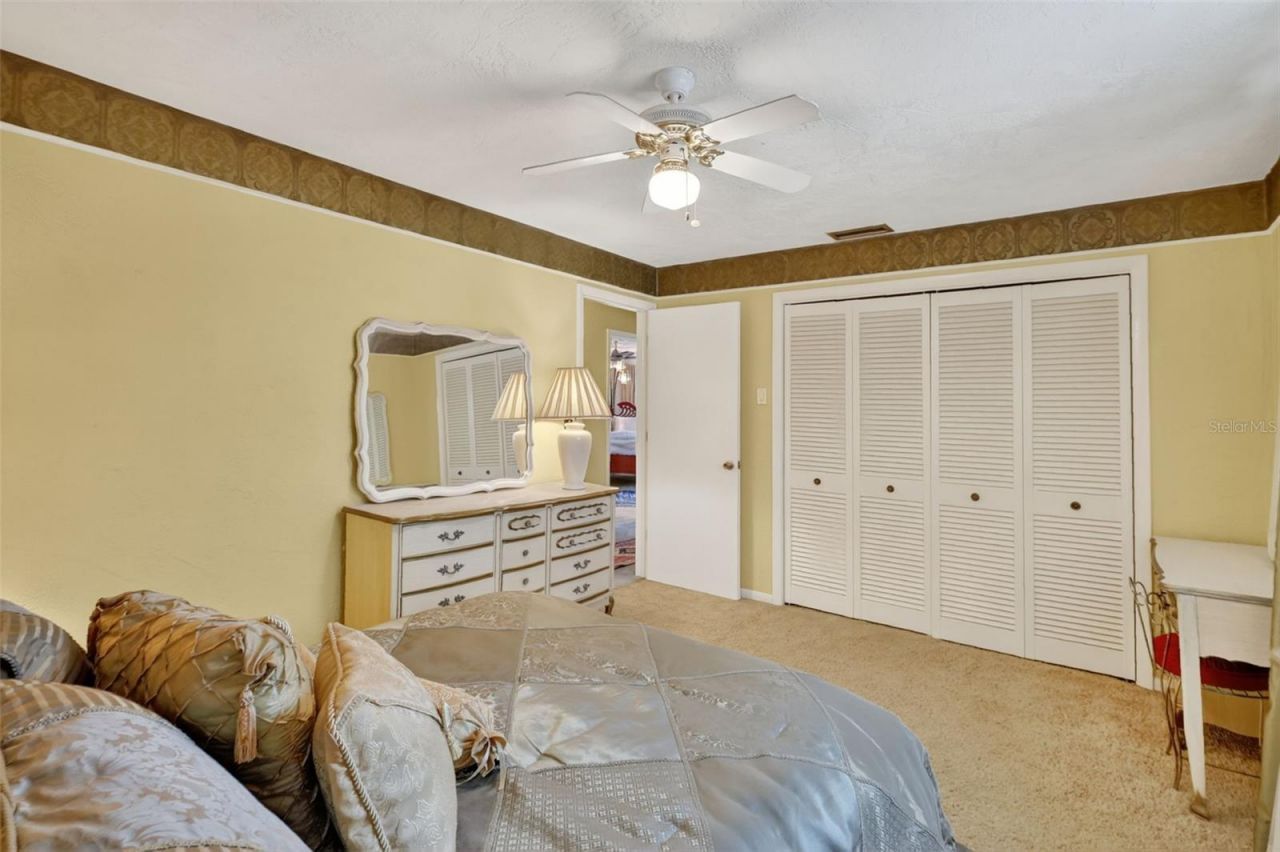 13961 Oak Forest Boulevard S, Seminole, FL 33776 Photo