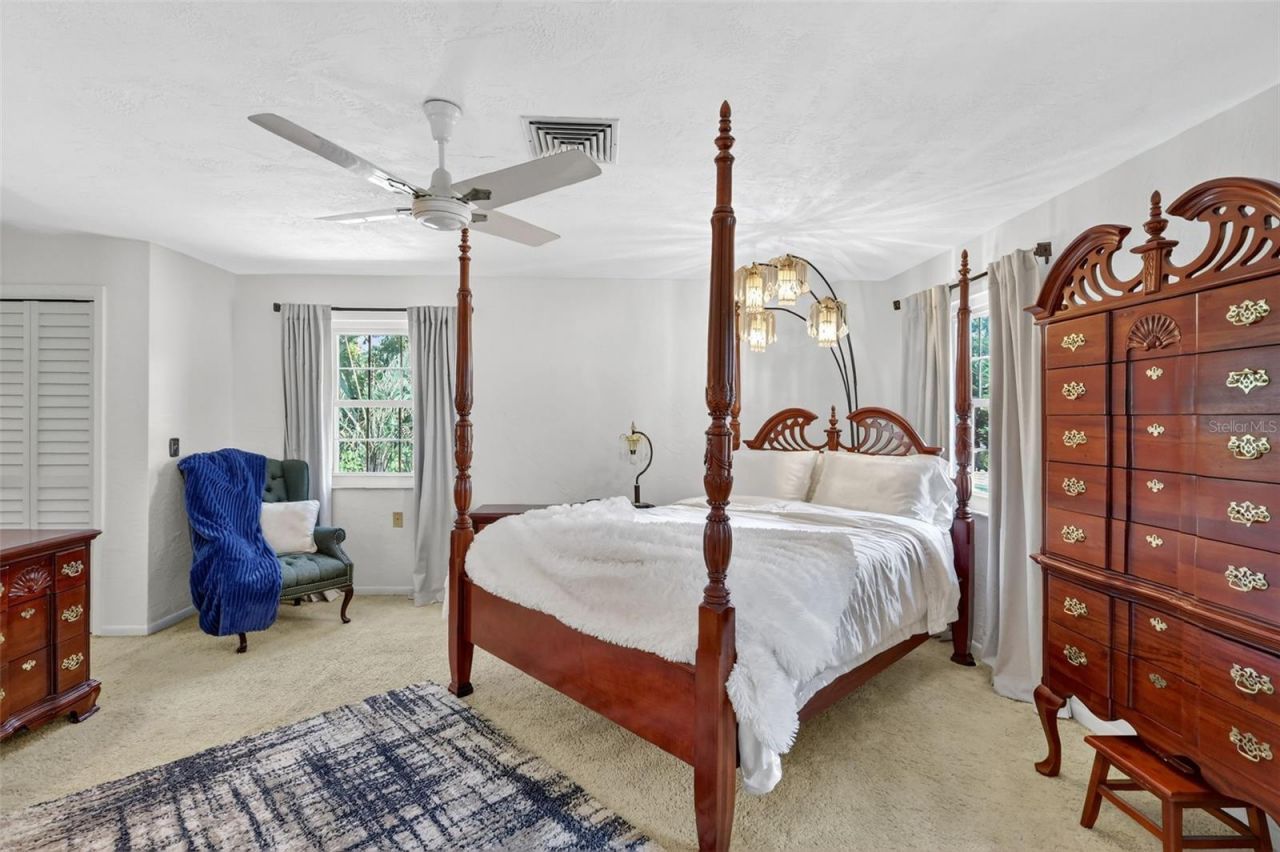 13961 Oak Forest Boulevard S, Seminole, FL 33776 Photo