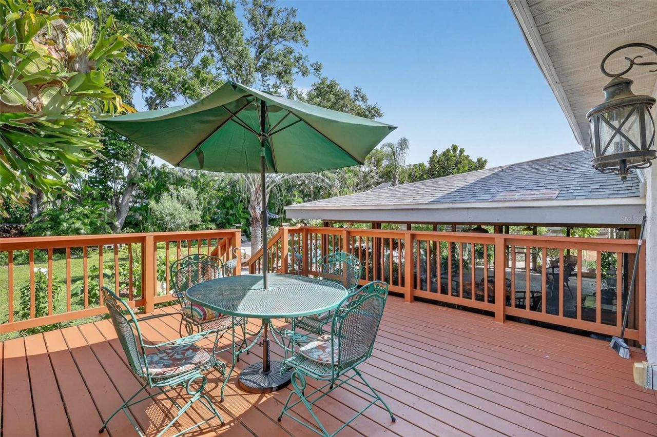 13961 Oak Forest Boulevard S, Seminole, FL 33776 Photo