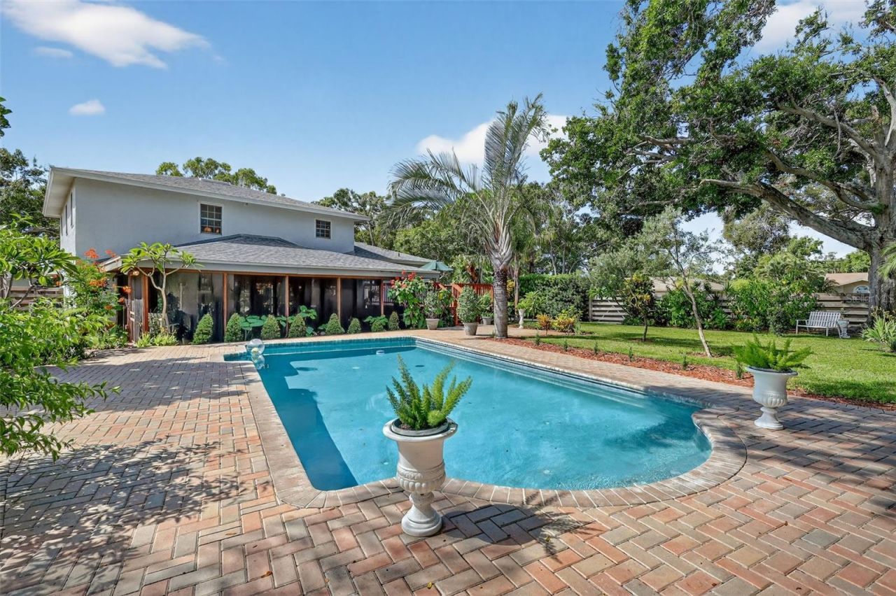 13961 Oak Forest Boulevard S, Seminole, FL 33776 Photo