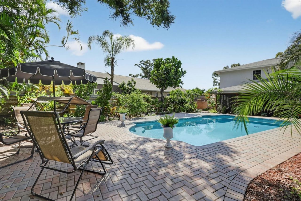 13961 Oak Forest Boulevard S, Seminole, FL 33776 Photo