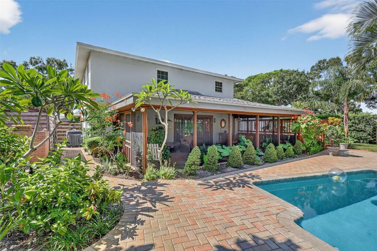 13961 Oak Forest Boulevard S, Seminole, FL 33776 Photo