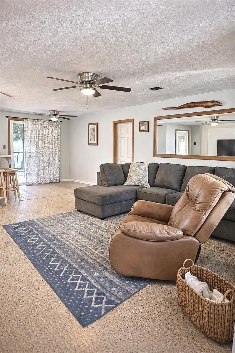 617 Goodwin Avenue, New Smyrna Beach, FL 32169 Photo