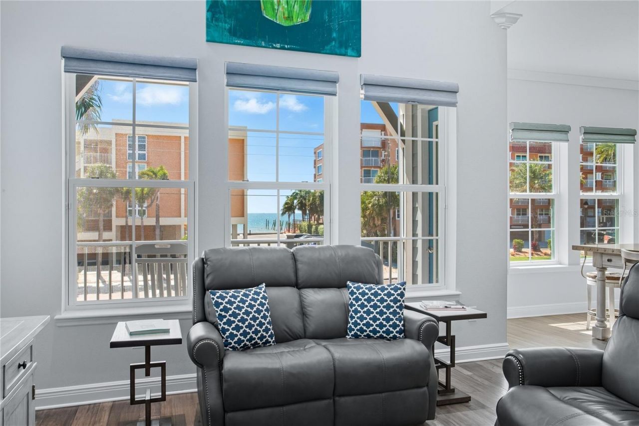 16315 Gulf Boulevard, Redington Beach, FL 33708 Photo