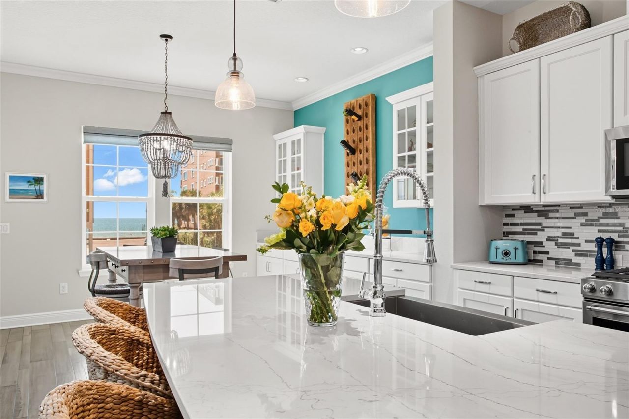 16315 Gulf Boulevard, Redington Beach, FL 33708 Photo