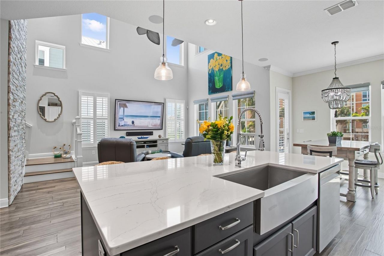 16315 Gulf Boulevard, Redington Beach, FL 33708 Photo